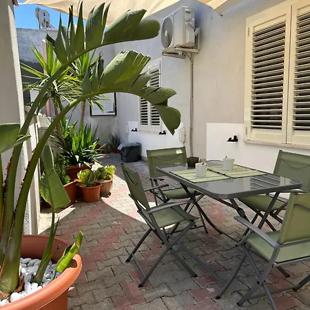 Casa Chia Διαμέρισμα Carbonia